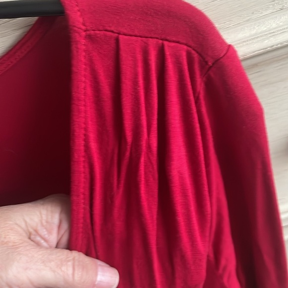 ❤️Hot Red Wrap Top! Fabulous for the season parties and then dress down too - Picture 4 of 4